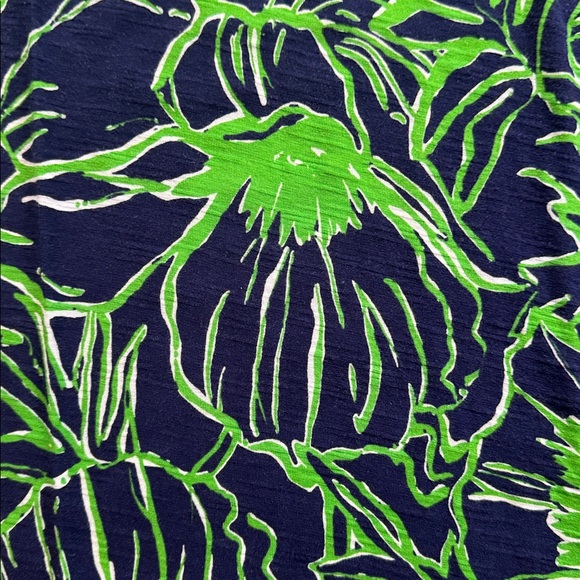 Lilly Pulitzer Boatneck Slub Cotton Floral Print Shirt, size S, like new - Picture 2 of 4